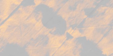 Gri çimento Shibori Kumu. Gri Soyut Altın. Koyu suluboya Grunge. Sanat Gradyan Hafif Fırça. Gri sarı koyu leke. Gri mürekkep arkaplan deseni soyut mürekkep lekesi. Modern Suluboya Işık Konsepti.