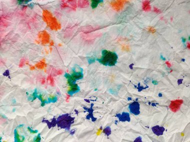 Mürekkep lekesi desen yıkama renk efekti. Renkli Soyut Tasarım. Islak suluboya akrilik damla. Mürekkep Renkli Şekil. Suluboya Beyaz Şablon. Gökkuşağı Soyut İşareti. Mürekkep Rengi Lekesi.