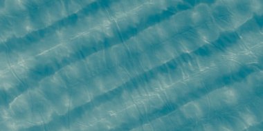 Mavi Kirli Sanat. Soyut Parlak Boya. Mavi Parlak Arkaplan. Işıldayan Doğa. Gri parıltı. Su Yazı. Sıvı Su. Okyanus deseni. Mavi Deniz Modeli. Teal Parlak Boya. Gümüş Deniz Suluboya.