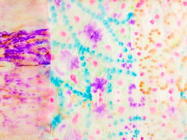 Boyalı Çizgi Gradyan Patchwork. Kırmızı Etnik Çizgi Suluboya Yapısı. Etnik Dip Deseni. Çoklu Renkli Çizgili Ombre Tasarımı. Gri Çiçek Kalıbı. Boyalı Yama Dokusu Mavi Kravat Çiçek Yazısı.