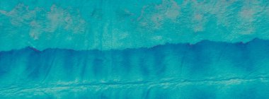 Kızıl Kış dokusu. Kar Modern Boyası. Kırmızı Grafik Boyalı. Kar Kışı Kozmosu. Cyan Parlak Kirli Arkaplan. Buzlu suluboya boya. Güzel kravat boyası çizgileri. Soğuk Doğa Arkaplanı.