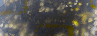 Hafif Yaratıcı Kravat Boyası. Aquarelle dokusu. Kirli Sanatlar Tarzı. Sarı Kova Boyası. Kağıt Graffiti Tarzı. Gri Yağlı Fırça. Parlak Fırçalı Doku. Sarı Grafik Boyalı.