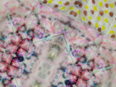 Etnik Dip dokusu. Kırmızı Kravat Boyalı Etnik Parmak izi. Mavi Etnik İzleme Şablonu. Boyalı Çizgi Soyut Suluboya. Kravat boyası desenli çizgili çizgili su bandı. Gri Çiçek Çizgisi Suluboya DokusuName.