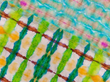 Çiçekli Dip Deseni. Çok Renkli Etnik Çamaşır Grunge. Boyalı Çizgi Gradyan Patchwork. Gri kravat boyası, kravat izi. Kravat Boyası Efekti Kırmızı Çizgili İkat dokusu. Mavi Çiçek Hattı Suluboya Deseni.