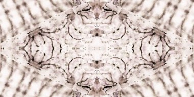 Soyut lekeyi yıka. Eski, Kaliteli Kusursuz Yazıcı. Leylak rengi Shibori Blob mürekkebi. Mürekkep Retro Şekli. Eski Doku Modern Geometrik Işık Dokusunu Yıka. Grunge Hand Soyut Sıçrama. Etnik Efekti Temizle.