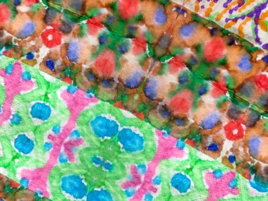 Çok renkli Etnik Ombre Grunge. Çiçekli Dip Deseni. Mavi çizgili Ikat deseni. Boyalı Boya Tasarımı Gri Kravat Boyası Bağlama Bandı. Kırmızı Çiçekli Suluboya Doku. Boya Çizgisi Soyut Yama Çalışmasını Bağla.