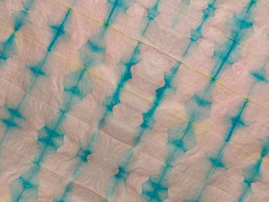 Gri Çizgili Ikat deseni. Shibori Dip Doku. Mavi kravat boyası girdap izi. Çoklu Renkli Çamaşır Efekti. Boyalı Boyalı Tasarım Boyalı Çizgi Soyut Suluboya. Kırmızı Sarmal Boyalı Suluboya Doku.