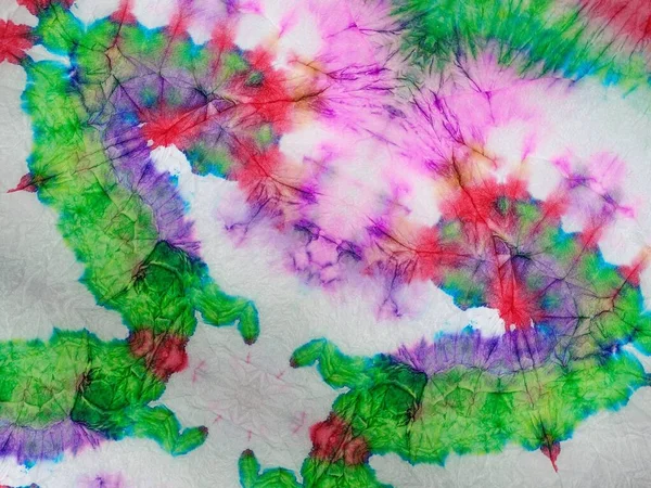 Çoklu Renkli Çarşaf Efekti. Kırmızı Çizgili Suluboya Çizgisi. Boyalı Çizgi Gradyan Suluboya. Shibori Dip Doku. Gri kravat boyası, kravat izi. Bağla Grunge Deseni Mavi Çizgili Ikat Şablonu.