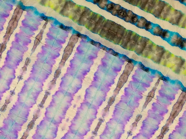 Gri Çizgili İkat dokusu. Çoklu Renkli Çiçek Ombre Grunge. Boyalı Çizgi Gradyan Patchwork. Mavi Kravatlı Etnik Yama. Kırmızı Etnik Boyalı Suluboya Deseni. Tye Dip Deseni. Boyama Efekti Dokusunu Bağla