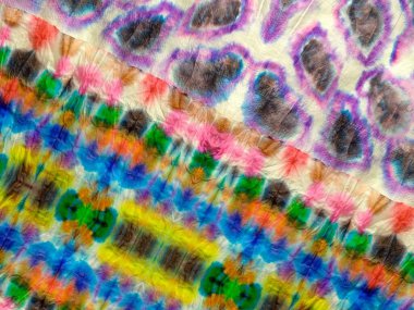 Boyalı Hat Soyut Suluboya. Gri Çizgili Çizgili Şablon. Mavi kravat boyası çiçekli yama. Kravat Boyası Doku Tye Dye Deseni. Kırmızı Çiçek İkat dokusu. Çoklu Renkli Etnik Su Tasarımı.