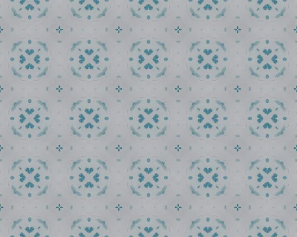 Gri suluboya Etnik İkat. Kabile Geometrik Çiçek Döşemesi. Suluboya Geometrik Batik Boho. İspanyol Süs Çiçeği. Gri çiçekli döşeme. Mavi Vintage Mozaik dokusu. Mavi Etnik Mürekkep