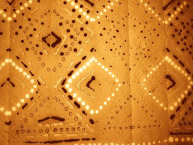 Kırsal Deri Grunge. Bronz Parşömen dokusu. Bronzlaşma izi hasar görmüş. Sarı Yanık Sıkıntılı Boya. Eski Kahverengi Arkaplan desenli Çizgili Eski Su Renkli Su Sıçratma. Eski Çizgili Şablon Boyası.