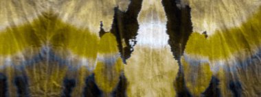 Hafif kravat boyası Grunge. Kova boyası. Kirli Arkaplan. Altın Kova dokusu. Kırsal Grafik Boyalı. Altın Yağ Mürekkebi. Kağıt fırçalı ipek. Sarı Modern Boyalı.