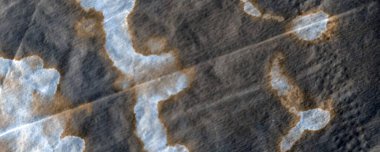 Deniz Sanatçısı kravat boyası. Kova boyası. Kirli Sanat Ressamlığı. Mavi Kova Boyası. Beyaz Graffiti Grunge. Mavi Yağ Mürekkebi. Yağlı fırça. Koyu Graffiti Biçimi.