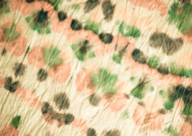 Sarı kravat boyalı Grunge. Aquarelle dokusu. Kirli Sanatlar Pankartı. Bej Kova deseni. Parşömen Graffiti Tarzı. Yağ mürekkebi. Antika Dişli Kağıt. Gül Graffiti Grunge.