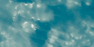 Mavi kravat boyası. Su deseni. Mavi Deniz Modeli. Teal Parlak Boya. Parıltı Yaz. Soyut Okyanus Fırçası. Dalgalanan Gökyüzü. Beyaz Yumuşak Arkaplan. Parlak Sancak. Cyan Aqua. Gri Okyanus Arkaplanı.