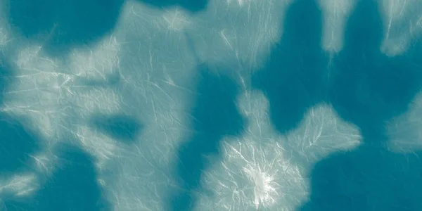 Голубой Галстук Текстура Воды Яркое Небо Абстрактная Блестящая Кисть Белый — стоковое фото