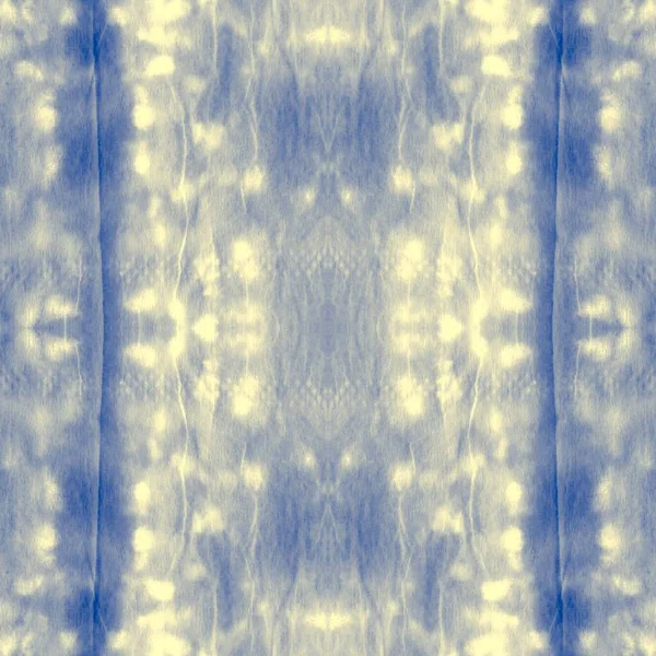 Mavi Boyalı Sanat Batik. Kusursuz donanma zigzag 'ı. Sarı Grungy Etkisi. Su Soyut Kova. Bulut Ulusal Sanat. Parlak Fırçalı Malzeme. Görüntü mürekkebi ipeği. Deniz Kova Boyası.