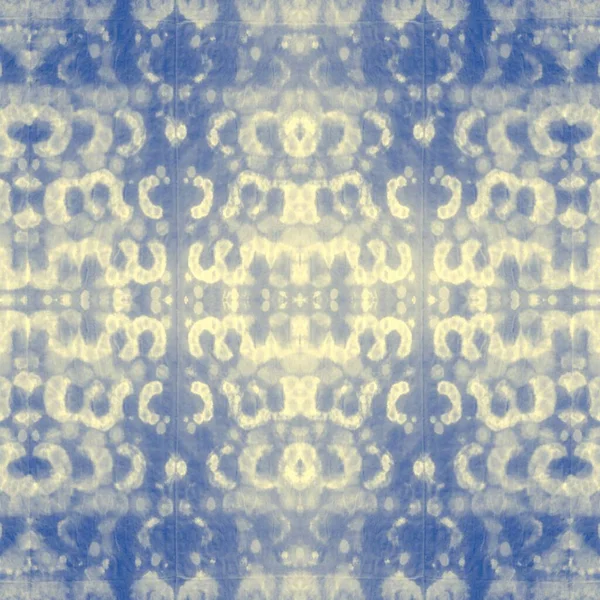 Blur Tie Boya Çizgileri. Mavi Kusursuz Zig Zag. İndigo Artistik Kanva. Suluboya Baskı. Beyaz Grafik Boyalı. Çamaşır suyu, mürekkep fırçası. Deniz fırçası dokusu. Gökyüzü Soyut Suluboya.