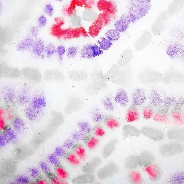 Mavi kravat boyama sanatı. Kova boyası. Kirli Arkaplan. Beyaz Kova Boya Fırçası. Beyaz Modern Boyalı. Renkli Fırça İpeği. Gökkuşağı Yağlı Fırçası. Pembe pürüzlü sanat baskısı.