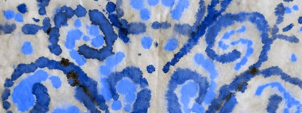 蓝色艺术领带染料 Aquarelle Paintbrush 肮脏的艺术染色 装饰水彩画刷 传统的涂鸦卷曲 刷油漆 靛青油墨水 涂鸦Grunge — 图库照片