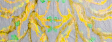 Yeşil Sanatsal Kravat Boyası. Kova boyası. Kirli Sanat Ressamlığı. Sarı suluboya fırça. Parlak kaba sanat baskısı. Yaz yağı mürekkebi. Fırçalanmış kağıt. Beyaz Graffiti Grunge.