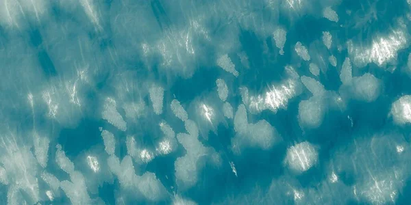 蓝色肮脏的艺术 银水背景 亚鲁金 戴伊闪耀的自然 摘要水彩画 天真无邪蓝色海纹理 海洋结构 色彩艳丽的油漆 蓝新水彩画 — 图库照片