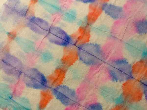 Boyalı Hat Doğu Suluboya. Gri kravat boyalı kravat bandı. Çoklu Renkli Çamaşır Efekti. Mavi Çizgili İkat dokusu. Kırmızı çizgili suluboya deseni. Tye Dip Deseni. Kravat Boyası Tasarımı