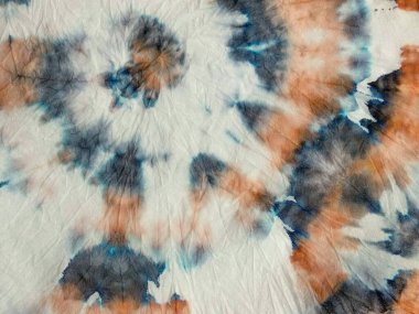 Spiral kravatlı boya fırıldağı. Çok renkli kravat deseni. 1970 'lerin Batik' i. Spiral kravat boyası. Multi Tiedye. Çok renkli girdap deseni. 1960 model spiral pembe çizgili desen. Gradyan Mavi Kravat Boyası.