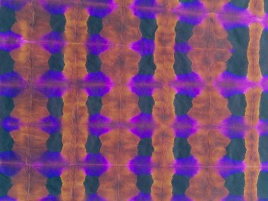 Kravat boyası Neon Gradyan Suluboya. Mavi Çizgili Neon Renkli Doku. Kravat Boyası Tasarımı Çoklu Renkli Çizgili Mezar Efekti. Kırmızı kravat boyalı kravat bandı. Shibori Dip Deseni. Gri Çizgili Ikat Deseni.