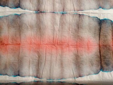 Boyalı Hat Oriental Suluboya. Kırmızı çizgili Ikat deseni. Kravat boyası desenli Shibori daldırma dokusu. Mavi çizgili suluboya doku. Çoklu Renkli Çizgili Ombre Grunge. Gri Kravat Boyası Bağlı Şerit.