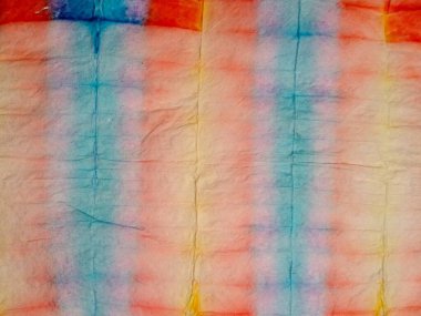Boyalı Hat Soyut Suluboya. Kravat Boyası Tasarım Gri Çizgili Ikat deseni. Mavi kravat boyası, kravat izi. Tye Dip Deseni. Çok renkli çizgili keten Grunge. Kırmızı Çizgili Suluboya Doku.