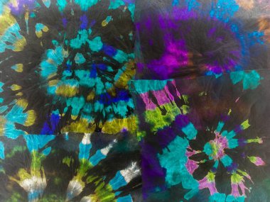 Kravat boyası Neon Gradyan Suluboya. Kırmızı çizgili suluboya doku. Gri Çizgili Ikat deseni. Çok Renkli Çizgili Siyah Efekt. Kravat boyası desenli Shibori daldırma dokusu. Mavi Kravat Boyalı Bağlı Şerit.