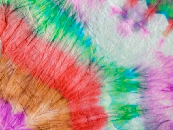 Spiral kravatlı boya fırıldağı. Çok renkli kravat deseni. Tshirt Peace. Spiral kravatlı boya fırıldağı. Multi Tiedye. Mavi parlak kravat boyası. 1960 Spiral Arkaplan Yeşil Renkli Girdap Suluboya. Soyut Yumuşak Kravat Boyası.