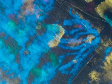 Boyalı Neon Oriental Suluboya. Kırmızı çizgili suluboya desen. Siyah Çizgili Siyah Tasarım. Tye Dip Doku. Gri Çizgili İkat dokusu. Mavi kravat boyalı kravat bandı. Bağlantı Boya Efekti Deseni