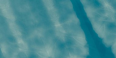 Mavi Su Rengi. Soyut Su Fırçası. Gri Aqua. Pırıltılı Yüzey. Su ışığı boyası. Okyanus dokusu. Denizci Derisi. Beyaz Deniz Arkaplanı. Gri Su Arkaplanı. Beyaz Deniz dokusu. Okyanus Yazı.