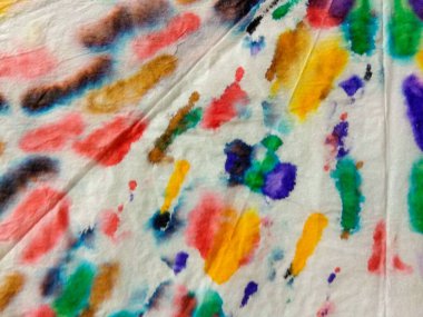 Boyalı Çizgi Soyut Suluboya. Çoklu Renkli Çizgili Ombre Grunge. Boyama Efekti Kırmızı Kravat Boyası Bağlama Yazısı. Gri çizgili suluboya deseni. Shibori Dip Deseni. Mavi Çizgili Leke Dokusu.