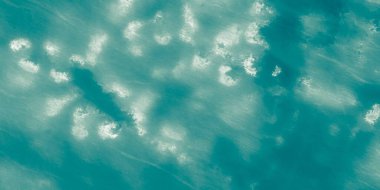 Mavi Kirli Sanat. Teal Glow. Gri Deniz Parıltısı. Parlak parıltı. Cyan Parlak Boya. Mavi Su Arkaplanı. Soyut Parlak Parlak Parlak. Işıldayan Doğa. Okyanus dokusu. Su Pankartı. Gümüş Yıkama Arkaplanı.