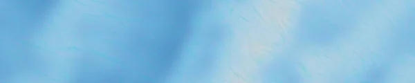 제비갈매기 하늘의 라이트 브리쉬 아이스 레이크 다이입니다 대양의 그림을 그렸다 — 스톡 사진
