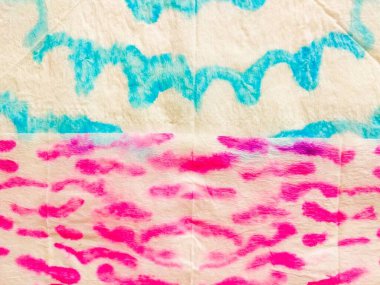 Boyalı Çizgi Gradyan Suluboya. Gri çizgili suluboya desen. Kravat boyası desenli Etnik Dip dokusu. Çoklu Renkli Etnik Su Tasarımı. Mavi kravat boyası, kravat izi. Kırmızı Çiçek İkat dokusu.