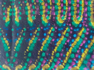 Boyalı Neon Oriental Suluboya. Kırmızı Çizgili Neon Suluboya dokusu. Shibori Dip Doku. Gri kravat boyası, kravat izi. Kravat boyası Grunge Deseni Çok Renkli Çizgili Mezar Tasarımı. Mavi Çizgili Ikat Deseni.