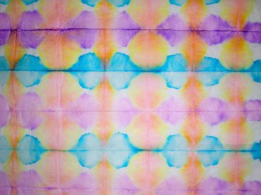 Boyalı Hat Soyut Suluboya. Mavi çizgili Ikat deseni. Gri Çizgili Suluboya Çizgisi. Shibori Dip Doku. Kravat boyası desenli kırmızı kravat boyası çizgili iz. Çoklu Renkli Çizgili Keten Efekti.