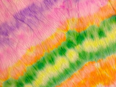 Boyalı Çizgi Gradyan Suluboya. Gri Kravatlı Çizgili Şerit. Boyama Efekti Kırmızı Çizgili Ikat Şablonu. Shibori Dip Doku. Çoklu Renkli Çizgili Ombre Tasarımı. Mavi Çizgili Suluboya Çizgisi.