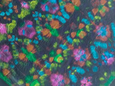 Boyalı Neon Oriental Suluboya. Mavi Çizgili Neon Renkli Doku. Kravat boyası Grunge dokusu çok renkli siyah efekt. Shibori Dip Deseni. Gri kravat boyası, kravat izi. Kırmızı Çizgili Ikat Deseni.