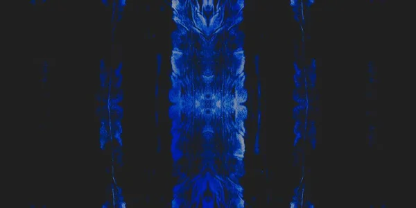 ブラック バティック ゴールドエンドレスモチーフ ホワイトライトダーティアート効果 青い水彩画 コールド スペース アート インディゴスタイリッシュなインク 古いスタイリッシュな自然 — ストック写真