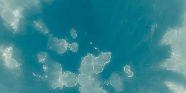 Sinisen Meren Vesi Blue Riverin Tausta Harmaa Väri Vesirakenne Merimaalia — kuvapankkivalokuva