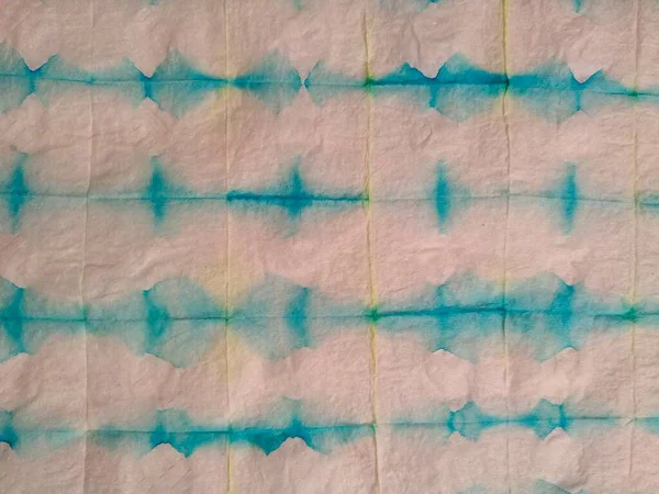 Boyalı Hat Soyut Suluboya. Kırmızı çizgili suluboya doku. Shibori Dip Deseni. Çoklu Renkli Çizgili Ombre Grunge. Kravat boyası efekti mavi kravat boyası şeridi. Gri Çizgili Ikat Deseni.