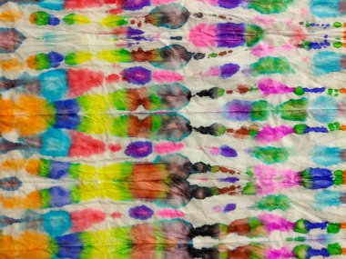 Renkli Su Rengi deseni. Renkli akrilik damla. Islak Gradyan Soyut Leke. Mürekkep Rengi ŞekliName Pastel Yumuşak Sünger. Pastel Kova Beyaz Şablon. Mürekkep Dökümünü Yıka Çok Renkli İşaret Efekti.