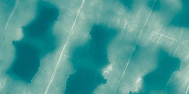 Mavi kravat boyası. Soyut Parlak Fırça. Parıltı Yaz. Argent Ink. Teal Parlak Boya. Yeşil Yumuşak Arkaplan. Su deseni. Okyanus doğası. Mavi Okyanus Arkaplanı. Sıvı boya. Yeşil Deniz Dokusu.