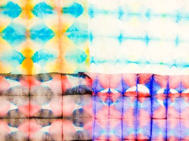 Boyalı Çizgi Gradyan Suluboya. Boyama Efekti Kırmızı Çiçek Kalıbı. Çiçek desenli. Çoklu Renkli Çamaşır Yaması. Gri Kravatlı Etnik Parmak izi. Mavi Çizgili Yamalı Doku.